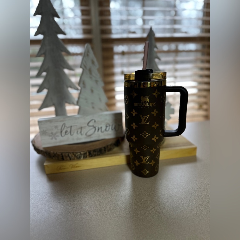 Insulated Tumbler 40 ounces - Picture 2 of 5